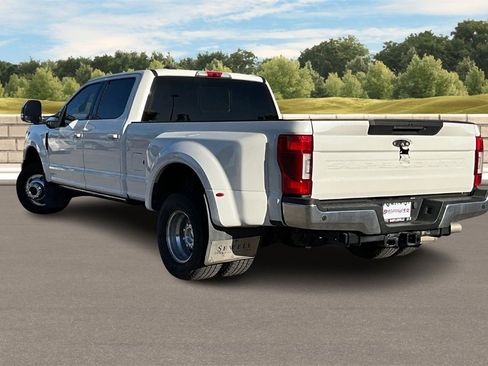 Used 2022 Ford F350 Lariat w/ Lariat Ultimate Package image 9