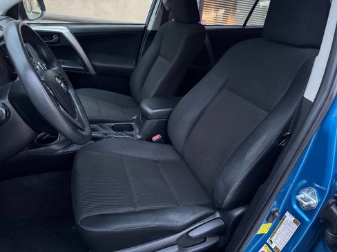 Used 2017 Toyota RAV4 LE w/ Carpet Mat Package image 13