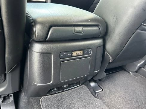 Used 2022 Nissan Armada SL AWD/4WD image 38