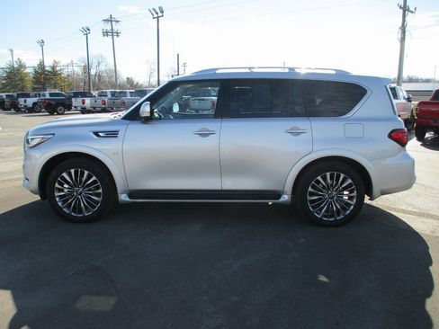 Used 2019 INFINITI QX80 Luxe w/ 22" Wheel Package image 8