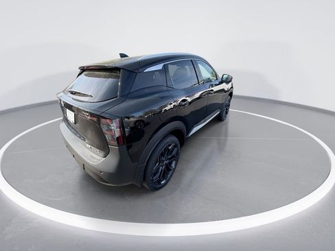 New 2026 Nissan Kicks SR w/ SR Premium Package AWD/4WD image 8
