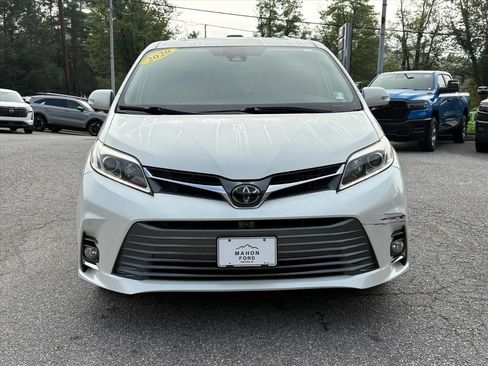 Used 2020 Toyota Sienna Limited Premium w/ Carpet Mat Package AWD/4WD image 2