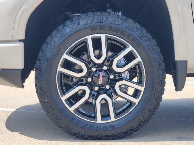 Used 2026 GMC Sierra 1500 AT4 w/ AT4 Premium Package AWD/4WD image 10
