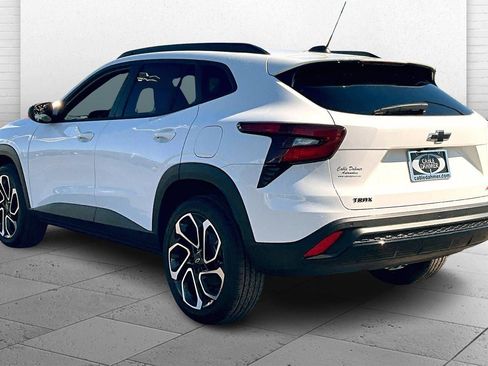New 2026 Chevrolet Trax RS FWD image 3