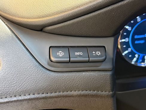 Used 2020 Cadillac Escalade ESV Premium Luxury AWD/4WD image 27