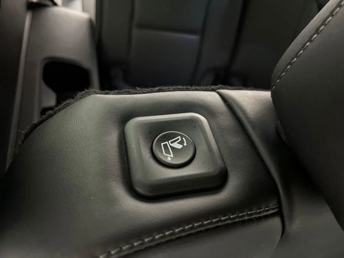 Used 2025 Kia Telluride S image 20