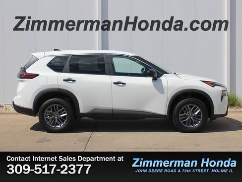 Used 2024 Nissan Rogue S AWD/4WD image 1