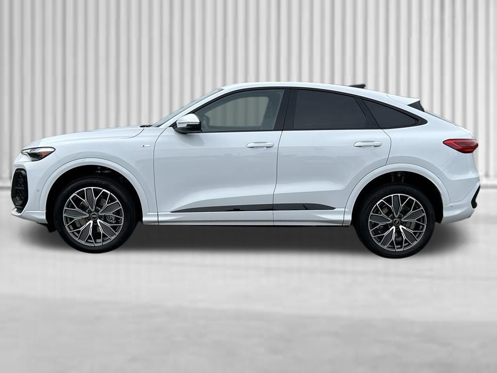 New 2026 Audi Q5 Premium Plus AWD/4WD image 2