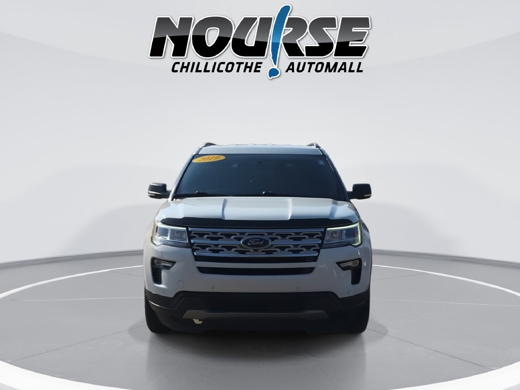 Used 2019 Ford Explorer XLT AWD/4WD image 3
