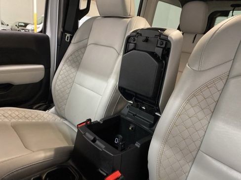 Used 2021 Jeep Wrangler Unlimited Sahara image 61