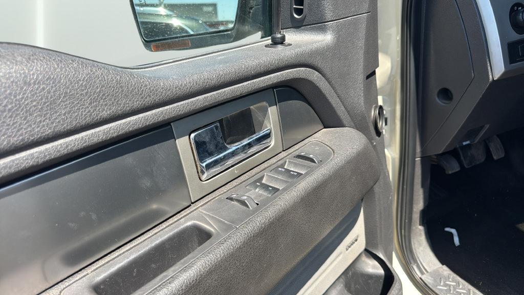Used 2013 Ford F150 Raptor w/ Luxury Equipment Group AWD/4WD image 19
