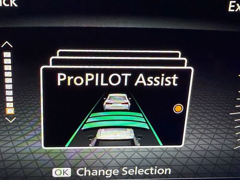 New 2026 Nissan Pathfinder SL image 22