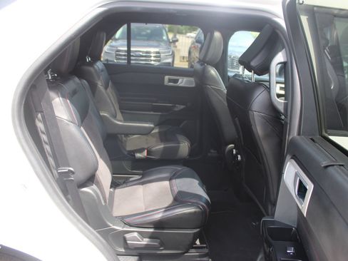 Used 2023 Ford Explorer ST w/ Equipment Group 401A AWD/4WD image 17