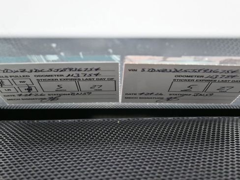 Used 2018 Toyota Sienna SE FWD image 10