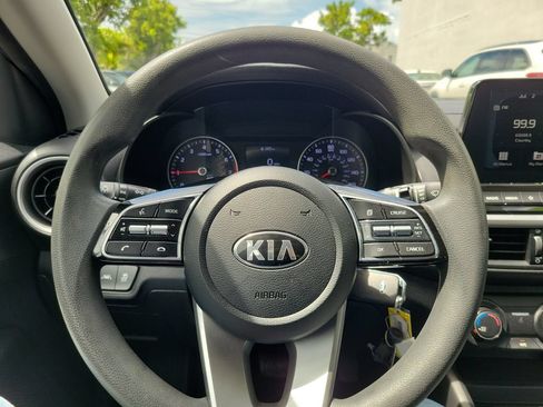 Used 2021 Kia Forte LXS FWD image 18