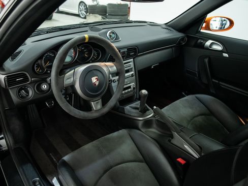 Used 2007 Porsche 911 GT3 RS RWD image 30