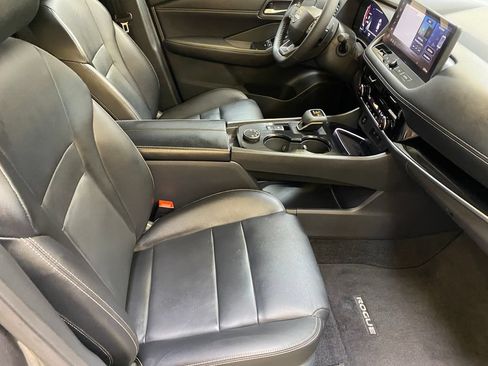 Used 2026 Nissan Rogue SL AWD/4WD image 23