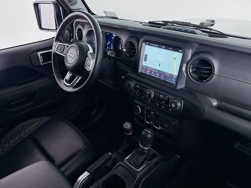 Used 2022 Jeep Wrangler Unlimited Sahara image 15