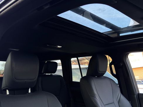 Used 2024 Lexus GX 550 GX 550 Premium w/ Accessory Package (31) image 30