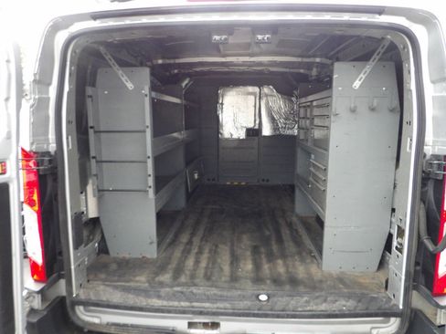 Used 2015 Ford Transit 250 130 Low Roof RWD image 9