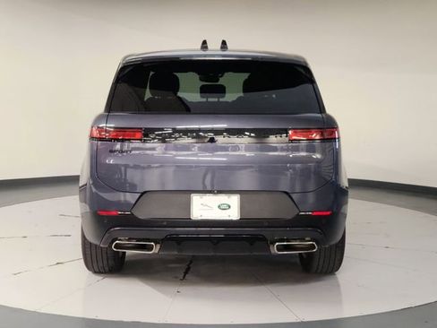 Used 2025 Land Rover Range Rover Sport SE AWD/4WD image 10