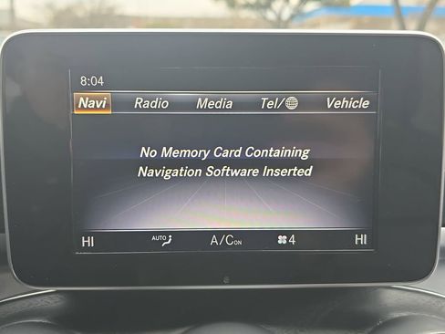 Used 2018 Mercedes-Benz GLC 300 4MATIC image 22