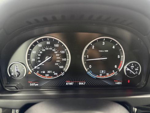 Used 2015 BMW X5 xDrive35d image 16