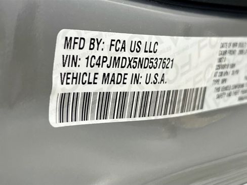 Used 2022 Jeep Cherokee Limited image 28