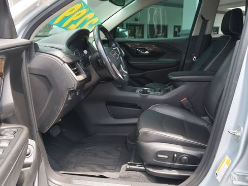 Used 2020 GMC Terrain Denali w/ LPO, Floor Liner Package FWD image 11
