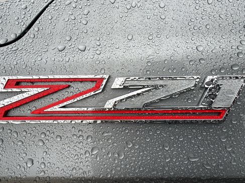 Used 2024 Chevrolet Tahoe Z71 w/ Luxury Package image 8