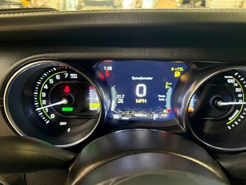 Used 2023 Jeep Wrangler Unlimited Sahara AWD/4WD image 48