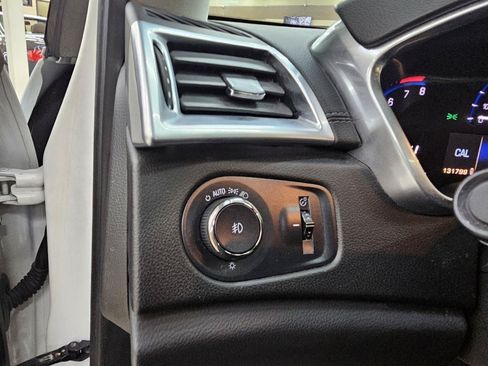 Used 2016 Cadillac SRX Performance w/ Midnight Edition Package FWD image 36