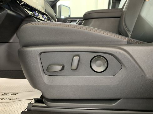 New 2025 GMC Sierra 2500 AT4 w/ AT4 Premium Plus Package image 19