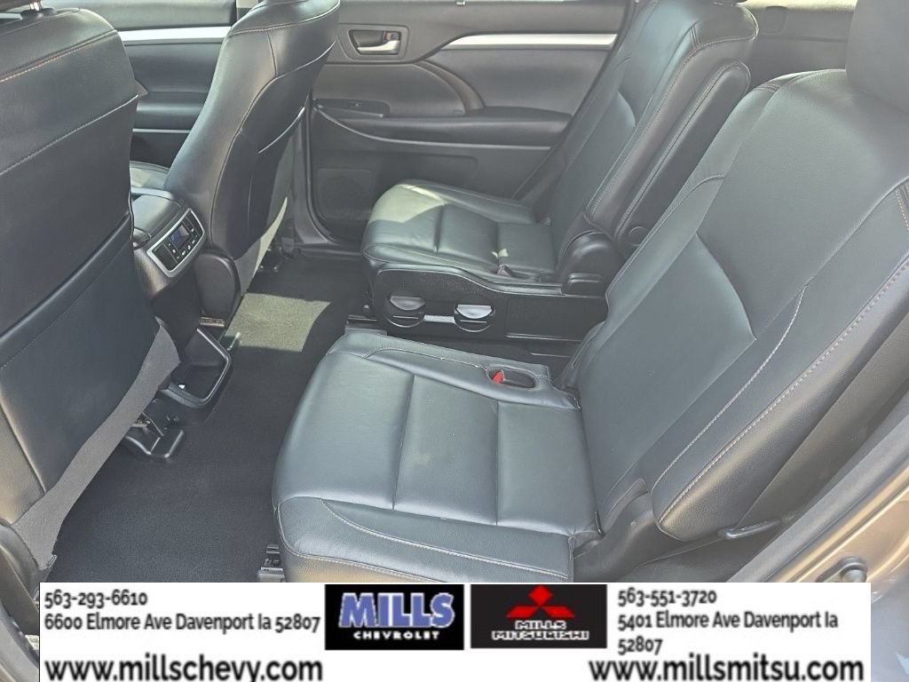Used 2018 Toyota Highlander XLE FWD image 15