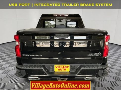 Used 2019 Chevrolet Silverado 1500 High Country w/ Technology Package AWD/4WD image 3