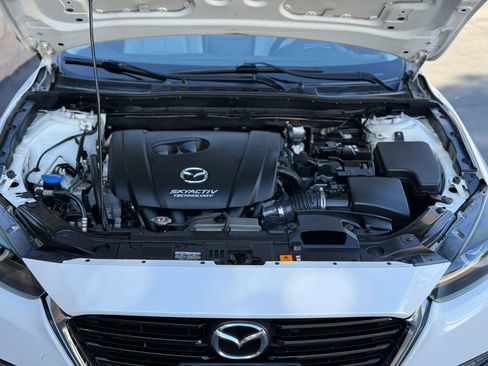 Used 2018 MAZDA MAZDA3 Grand Touring image 36