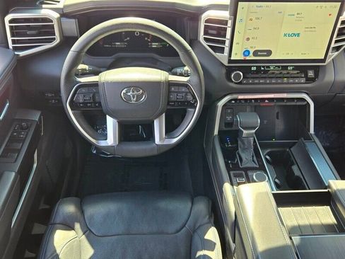 Used 2025 Toyota Sequoia Platinum AWD/4WD image 14