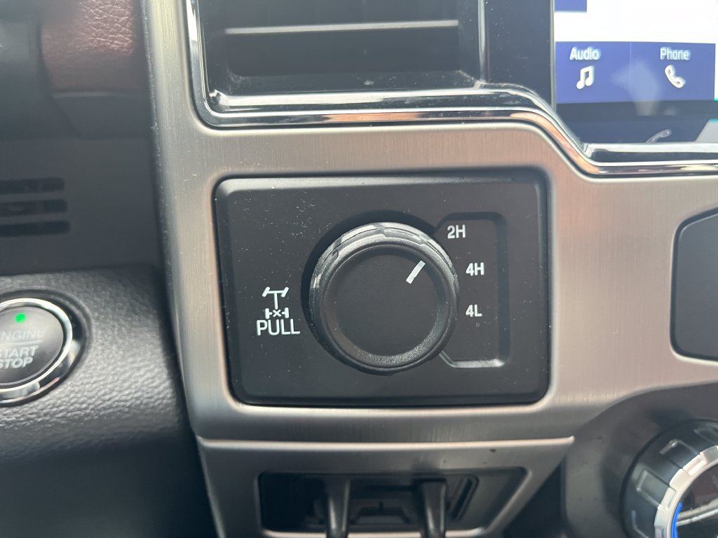 Used 2022 Ford F250 Platinum w/ FX4 Off-Road Package AWD/4WD image 29
