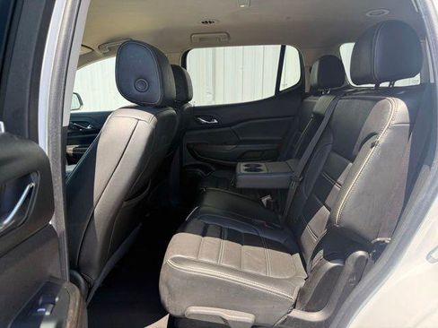 Used 2023 GMC Acadia Denali FWD image 5