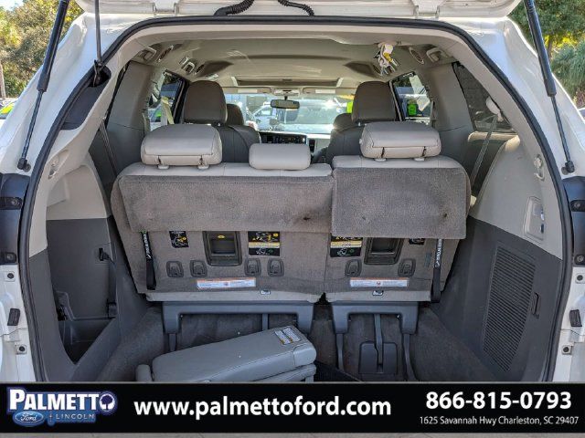 Used 2016 Toyota Sienna XLE FWD image 13