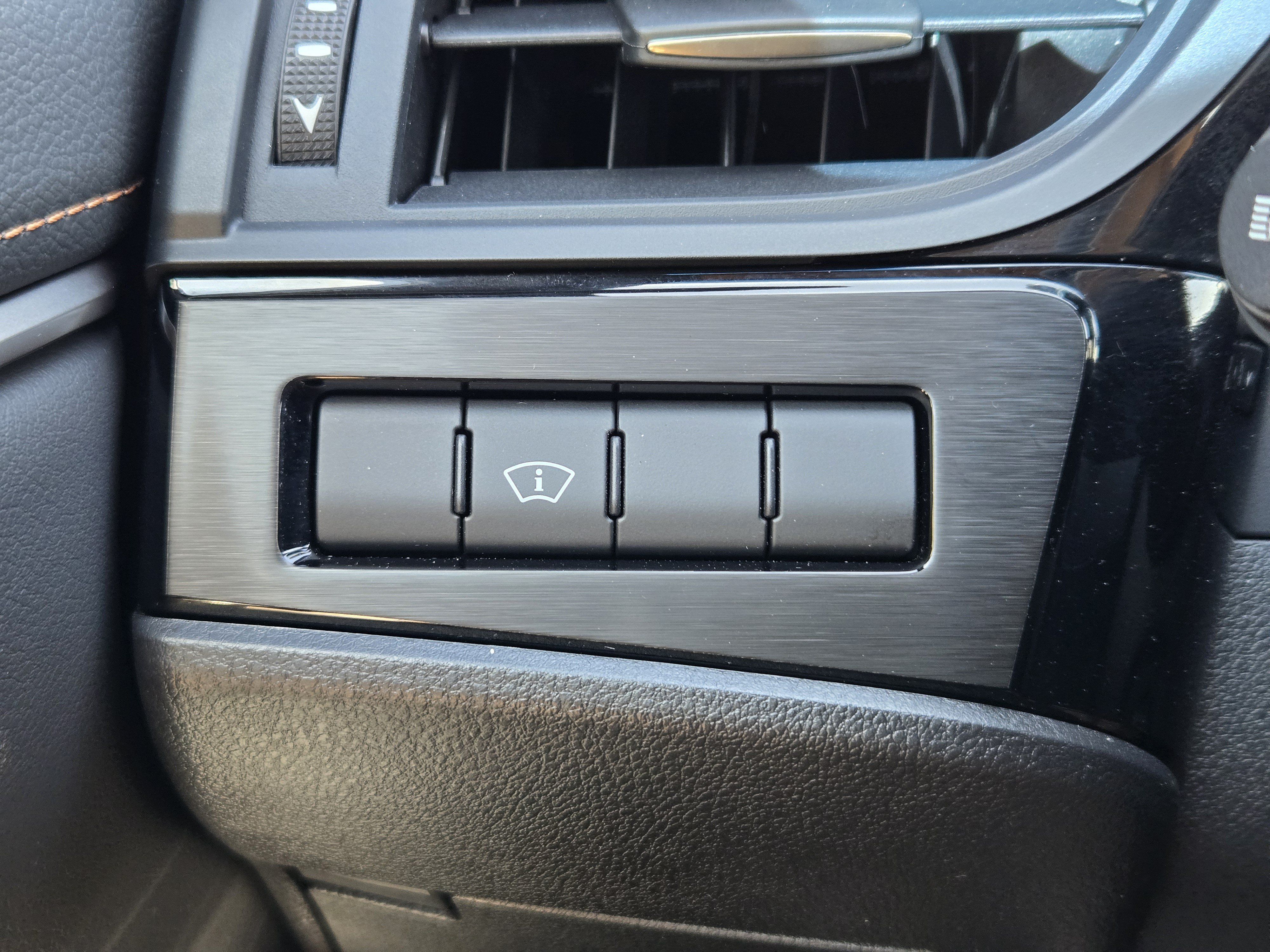 Used 2025 Lexus ES 300h w/ Premium Package FWD image 30