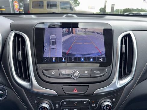 Used 2021 Chevrolet Equinox Premier FWD image 18