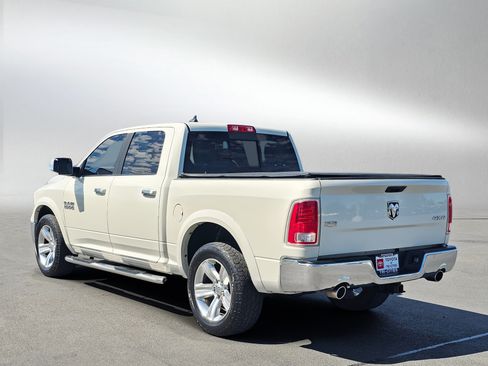 Used 2017 RAM 1500 Laramie w/ Convenience Group AWD/4WD image 3