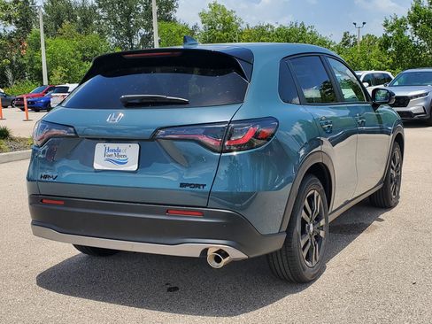 New 2026 Honda HR-V Sport image 3