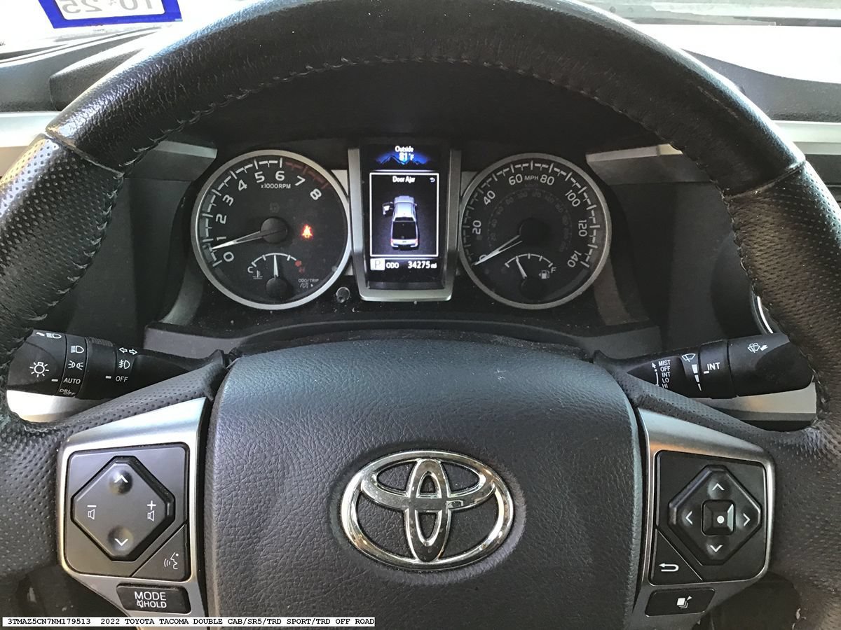 Used 2022 Toyota Tacoma SR5 RWD image 13