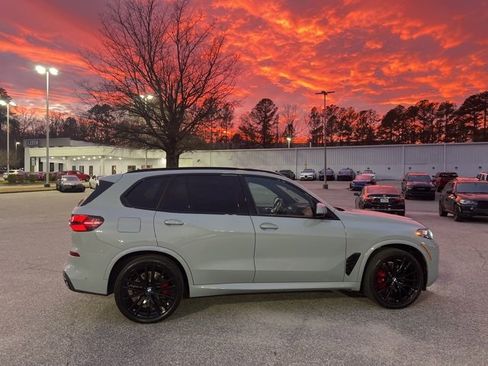 Used 2024 BMW X5 sDrive40i w/ M Sport Package image 6