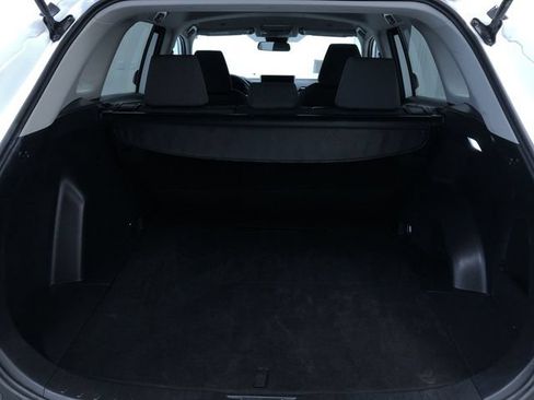 Used 2025 Toyota RAV4 XLE AWD/4WD image 32