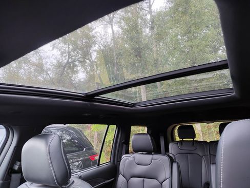 New 2025 Jeep Grand Cherokee L Limited w/ Luxury Tech Group II image 27