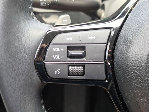 Used 2025 Honda Accord Touring image 17