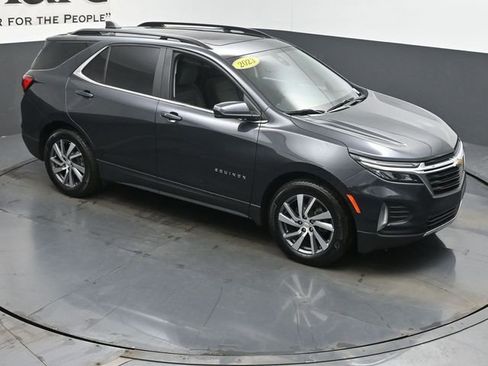 Used 2023 Chevrolet Equinox LT image 47